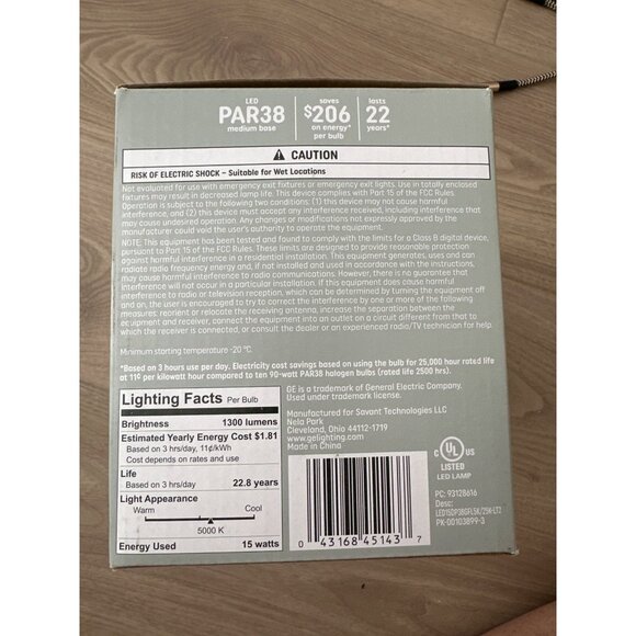 GE Classic LED Floodlight Bulb 2-Pack PAR38 Daylight 1300 Lumens 22.8 Years 90W - Picture 4 of 5